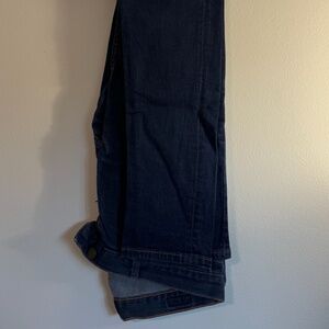 Like new - Patagonia Women's Slim Jeans - Original color - 28